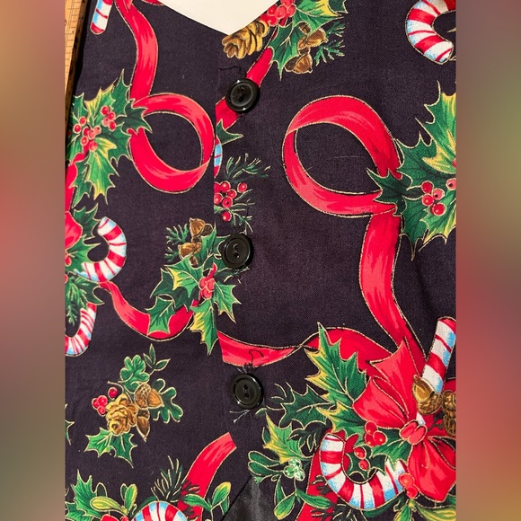 KID’S SADDLE RIVER SPORTSWEAR CHRISTMAS VEST. - Picture 3 of 8